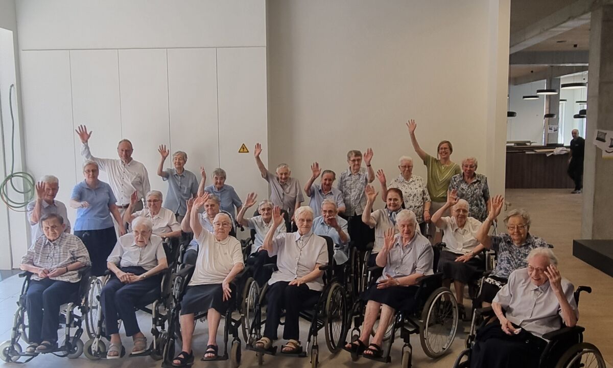groepsfoto-zusters-congregatie