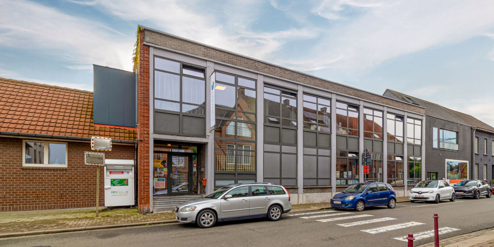 volledig gebouw lokaal dienstencentrum Den Tap