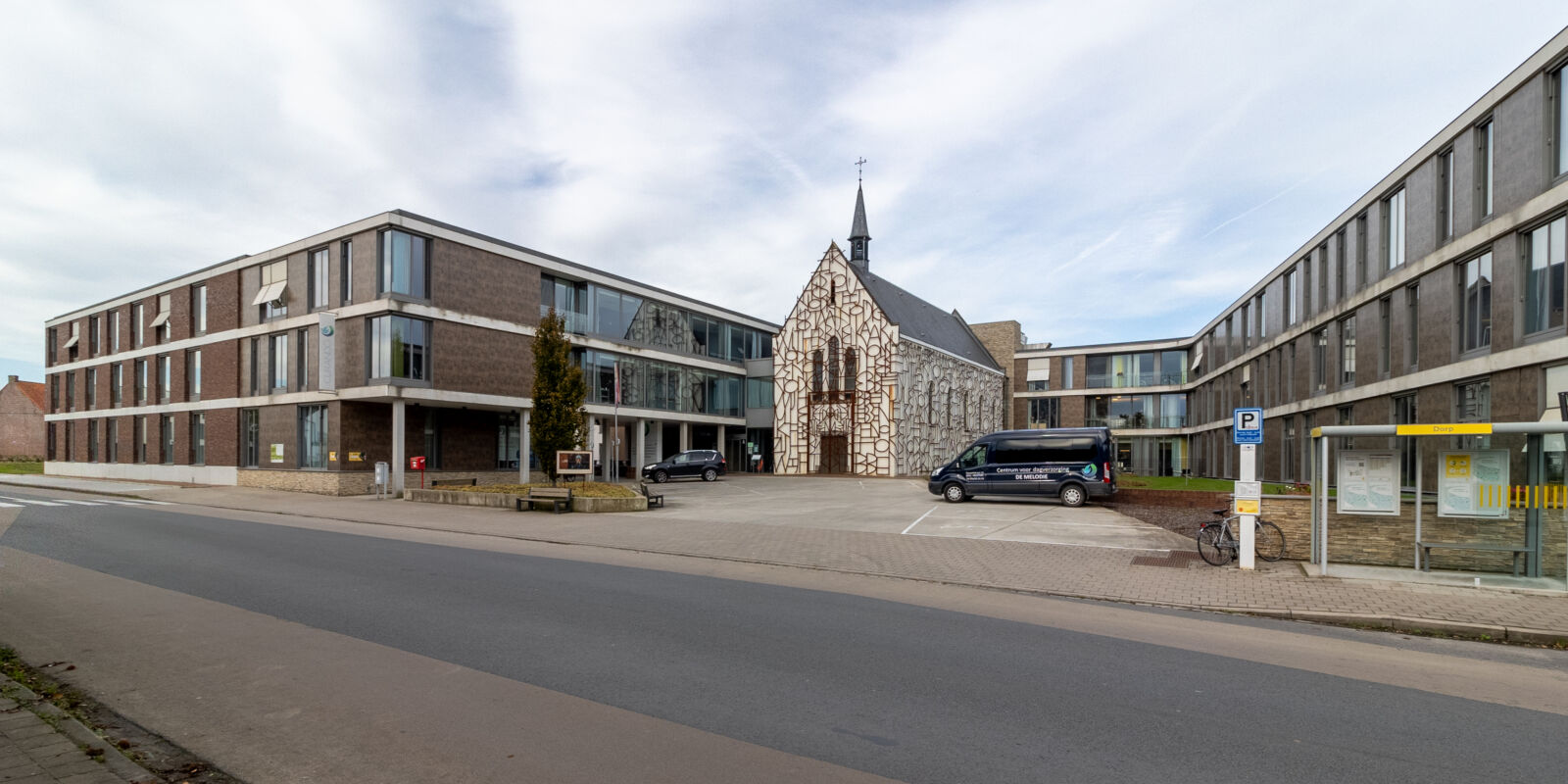 woonzorgcentrum Marialove vooraanzicht met kapel