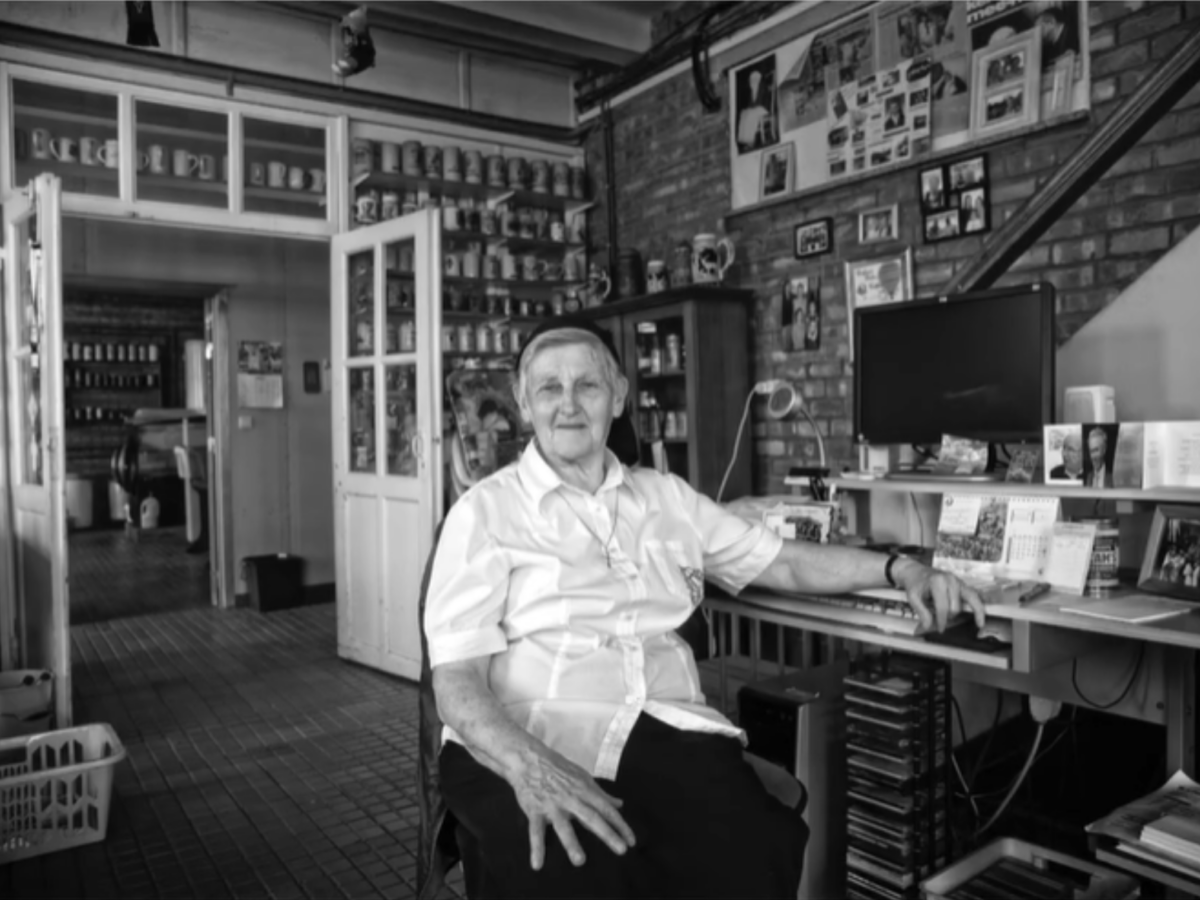 Zuster Filiep in de wasserij